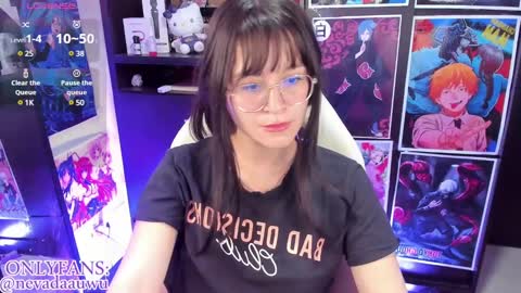 Snapshot of _urcutekitty chatting on January 11, 2025, 2:30 am online show from January 11, 2025, 2:30 am