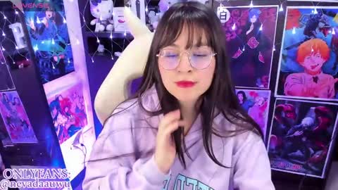 Snapshot of _urcutekitty chatting on January 23, 2025, 10:11 pm online show from January 23, 2025, 10:11 pm