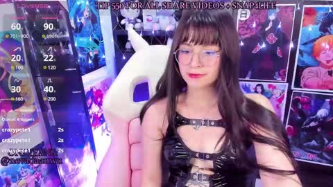 Snapshot of _urcutekitty chatting on January 29, 2025, 10:01 pm online show from January 29, 2025, 10:01 pm