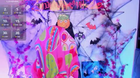 Snapshot of _urcutekitty chatting on October 18, 2025, 3:31 am online show from October 18, 2025, 3:31 am