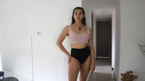 Anastasia Vahos online show from February 28, 2025, 6:31 pm