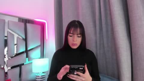 Snapshot of _valeria_saenz_ chatting on June 13, 2026, 3:15 am _valeria_saenz_ online show from June 13, 2026, 3:15 am
