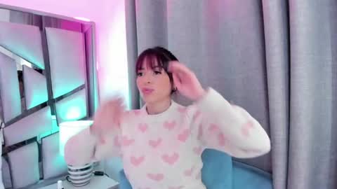 Snapshot of _valeria_saenz_ chatting on July 8, 2026, 4:17 am _valeria_saenz_ online show from July 8, 2026, 4:17 am