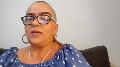 Snapshot of _valerie_rose chatting on November 7, 2025, 6:30 pm Valerie online show from November 7, 2025, 6:30 pm