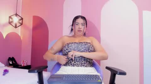 _valeryboobs_ online show from March 19, 2026, 1:15 pm