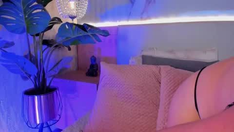 Snapshot of _valeryysmith_ chatting on November 25, 2025, 3:39 am Valery online show from November 25, 2025, 3:39 am