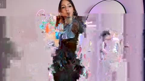 Snapshot of _violeta_owo_ chatting on March 30, 2026, 8:43 pm Evelyn online show from March 30, 2026, 8:43 pm