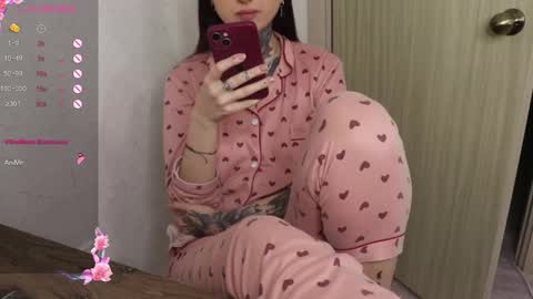 Alis online show from March 6, 2025, 2:51 pm