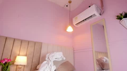 _wendy_x online show from February 12, 2026, 11:38 am