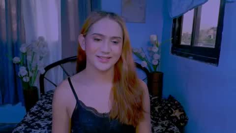 Snapshot of _xxlilly chatting on July 16, 2026, 10:21 am _xxlilly online show from July 16, 2026, 10:21 am