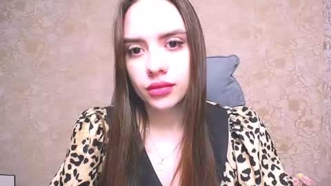 Alisa online show from July 19, 2026, 4:05 am