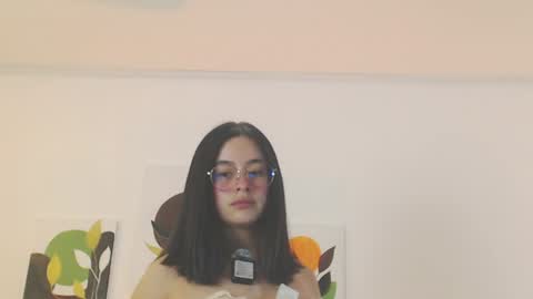 Snapshot of _your_little_nut chatting on June 13, 2026, 3:32 pm Macca and Ana online show from June 13, 2026, 3:32 pm