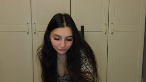 Niki online show from December 1, 2025, 9:53 pm