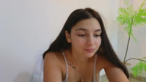 Niki online show from May 13, 2026, 10:49 pm