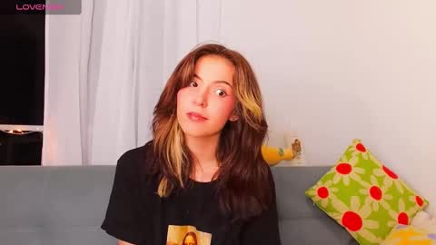 Snapshot of _yourcherrybomb chatting on January 18, 2025, 2:58 am _yourcherrybomb online show from January 18, 2025, 2:58 am