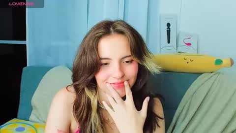 Snapshot of _yourcherrybomb chatting on January 19, 2025, 8:07 am _yourcherrybomb online show from January 19, 2025, 8:07 am