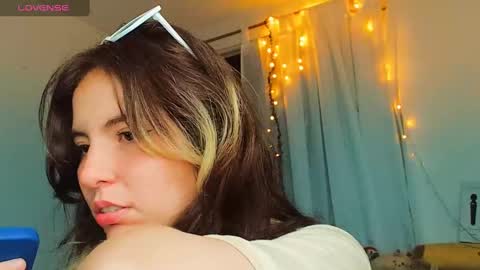 Snapshot of _yourcherrybomb chatting on February 24, 2025, 9:53 am _yourcherrybomb online show from February 24, 2025, 9:53 am