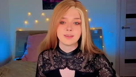 Snapshot of _yourfoxy_ chatting on January 18, 2026, 3:16 pm LITTLE FOX online show from January 18, 2026, 3:16 pm