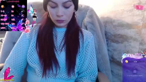 Yuyi online show from May 2, 2026, 2:49 am