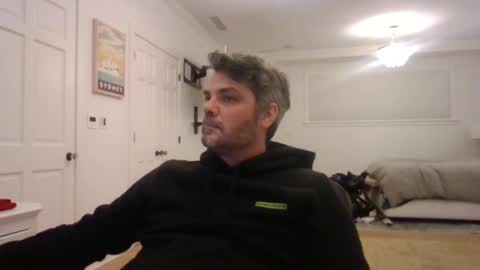 Snapshot of _zeus____ chatting on January 11, 2025, 10:07 pm Zeus online show from January 11, 2025, 10:07 pm