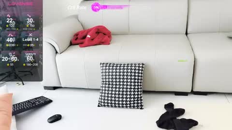 Snapshot of _zizi_ chatting on January 1, 2025, 5:11 am _zizi_ online show from January 1, 2025, 5:11 am