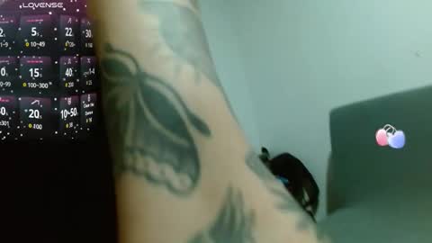 Snapshot of _zoebakers chatting on February 11, 2026, 5:12 am Zoe online show from February 11, 2026, 5:12 am