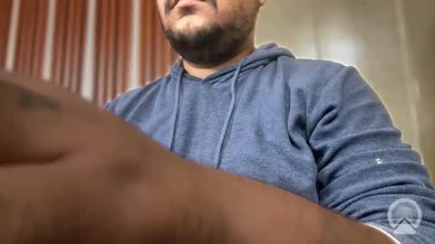 Sleepy owl online show from September 12, 2025, 10:26 am