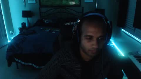 a4orce online show from December 11, 2024, 4:49 am