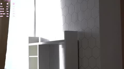 Luna online show from February 3, 2026, 3:04 am