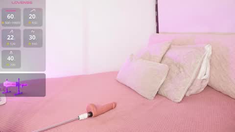 Snapshot of a__vanellopecute chatting on September 24, 2025, 9:45 am Alexandra online show from September 24, 2025, 9:45 am