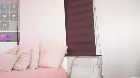 Snapshot of a__vanellopecute chatting on November 7, 2025, 9:31 am Alexandra online show from November 7, 2025, 9:31 am