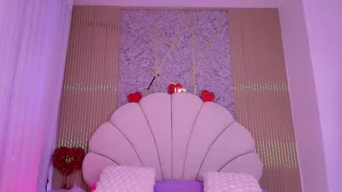 Aisha online show from March 2, 2026, 12:01 pm