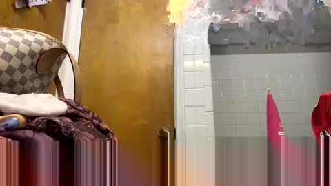 Snapshot of a_rae93 chatting on October 25, 2025, 1:57 am a_rae93 online show from October 25, 2025, 1:57 am