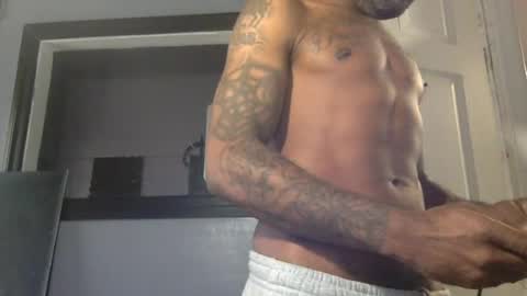 Snapshot of a_rizzy85 chatting on July 20, 2026, 7:05 pm a_rizzy85 online show from July 20, 2026, 7:05 pm
