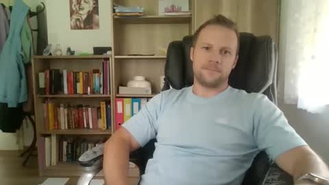 Long distance cumshot online show from September 30, 2025, 10:20 am