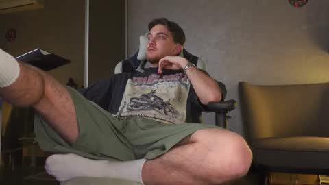 Alex online show from November 4, 2025, 8:08 pm