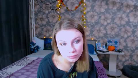 Snapshot of aalicebubble chatting on October 23, 2025, 2:49 pm Alice online show from October 23, 2025, 2:49 pm