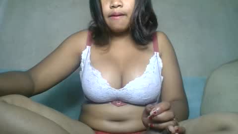 aariciah online show from April 8, 2026, 7:41 am