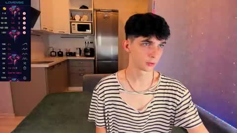 Aaron Bang online show from September 22, 2025, 12:23 am