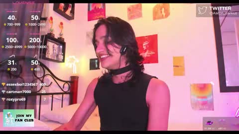 Snapshot of aaron_darkus chatting on October 12, 2025, 12:20 am Aaron online show from October 12, 2025, 12:20 am