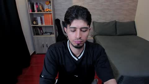 Aaron online show from December 23, 2024, 8:14 pm