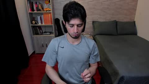 Aaron online show from February 2, 2025, 7:46 pm