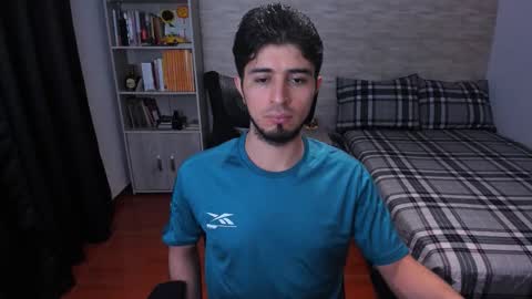 Aaron online show from October 2, 2025, 8:27 pm