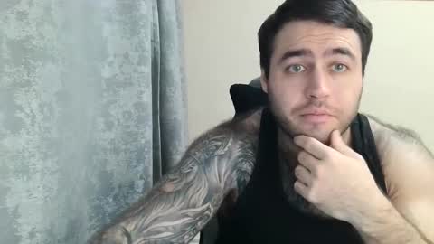 Davin tayl online show from December 2, 2025, 4:46 pm