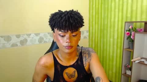 Snapshot of aaronbakers chatting on January 5, 2025, 1:36 pm im NiallDun online show from January 5, 2025, 1:36 pm