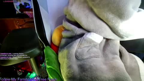 Aaron Skeetman online show from December 22, 2025, 1:19 pm