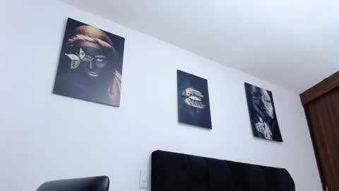 Snapshot of aaronteylor chatting on December 4, 2024, 10:51 pm aaronteylor online show from December 4, 2024, 10:51 pm