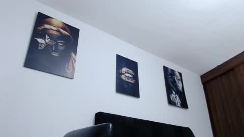 Snapshot of aaronteylor chatting on December 8, 2024, 10:08 am aaronteylor online show from December 8, 2024, 10:08 am