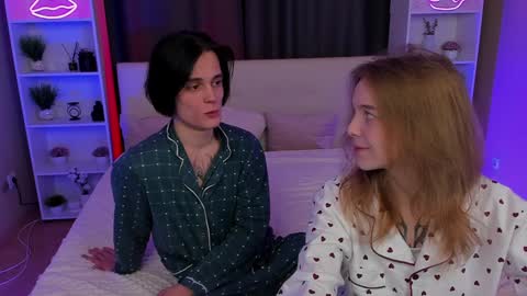 Snapshot of aataraxx chatting on December 17, 2024, 8:43 pm Fiona and Harry online show from December 17, 2024, 8:43 pm