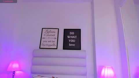 abbey_walker online show from February 10, 2026, 11:14 am